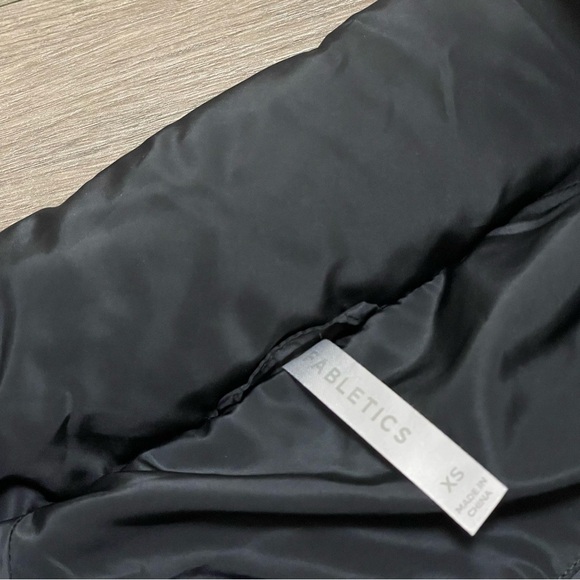 Fabletics Womens Storm Puffer Coat Full Zip Black Size XS - Picture 8 of 10